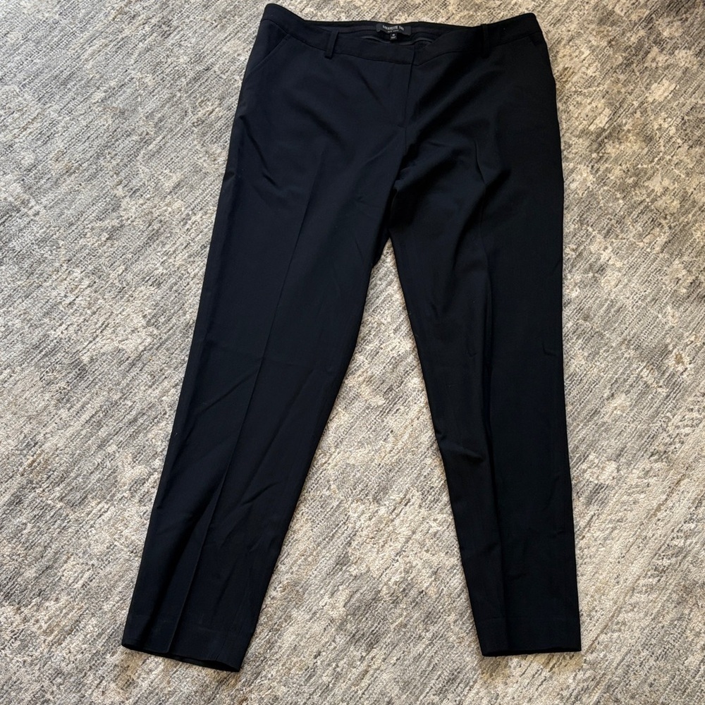 Lafayette 148 New York women’s size 10 black Dress Pants - wool blend